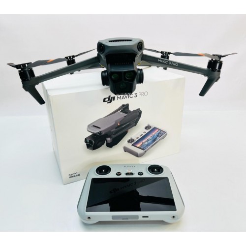 Квадрокоптер DJI Mavic 3 Pro в Москве с пультом DJI RC